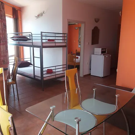 Family Casablanca فارنا